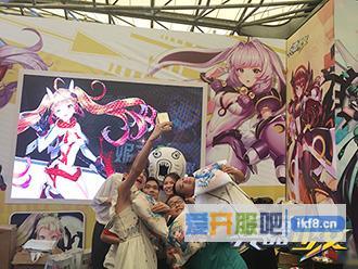王尼玛暴漫众星搞怪助阵 《兵器少女》CJ看点回顾